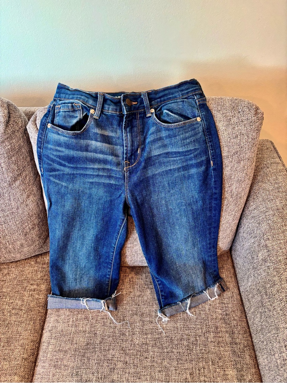 Old Navy Dark Blue Frayed Hem Cropped Jeans